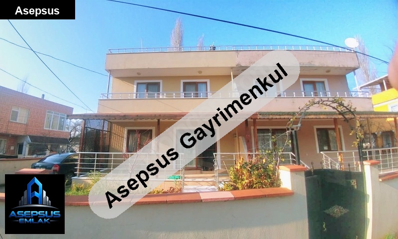 Asepsus Emlak'tan 6+1 narlı mh. 'sinde satılık villa