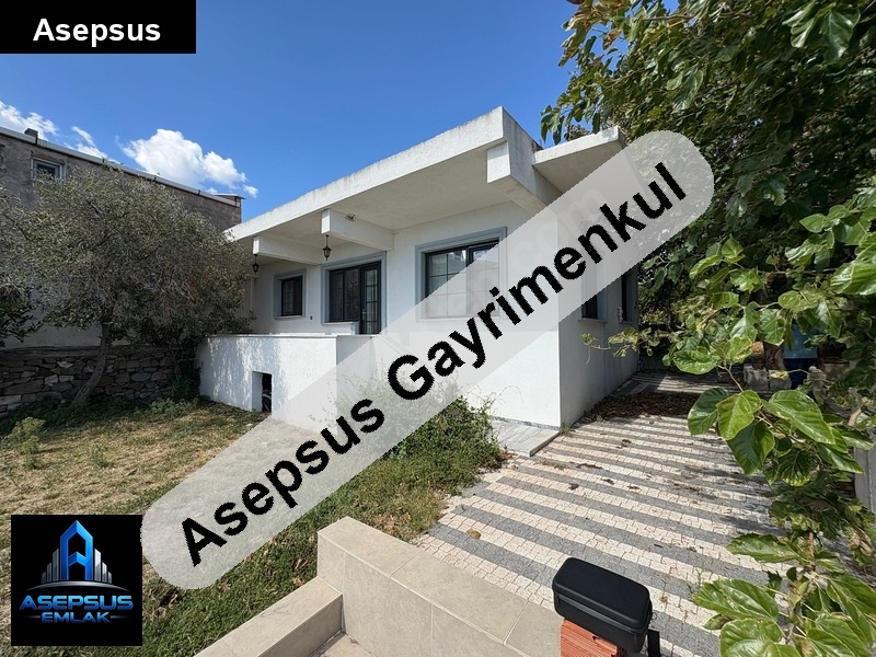 Asepsus Emlak'tan 2+1 aşağıyapıcı mh. 'sinde satılık yazlık