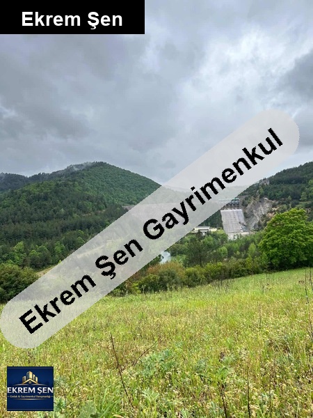 çanakkale yenicede baraj ve orman manzaralı satılık tarla
