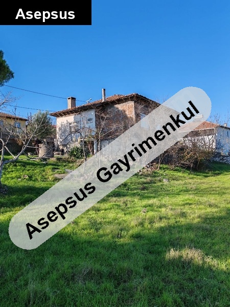 cumhuri̇yet köy i̇çi̇nde arsa ve i̇çi̇nde hazir ev